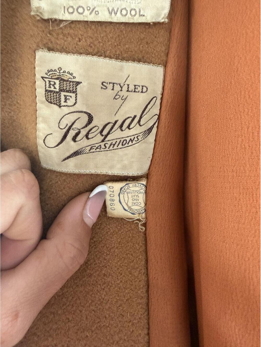 1950s Vintage Regal Caramel Double-Breasted Long Coat with Statement Cuff Detail - Picture 11 of 12